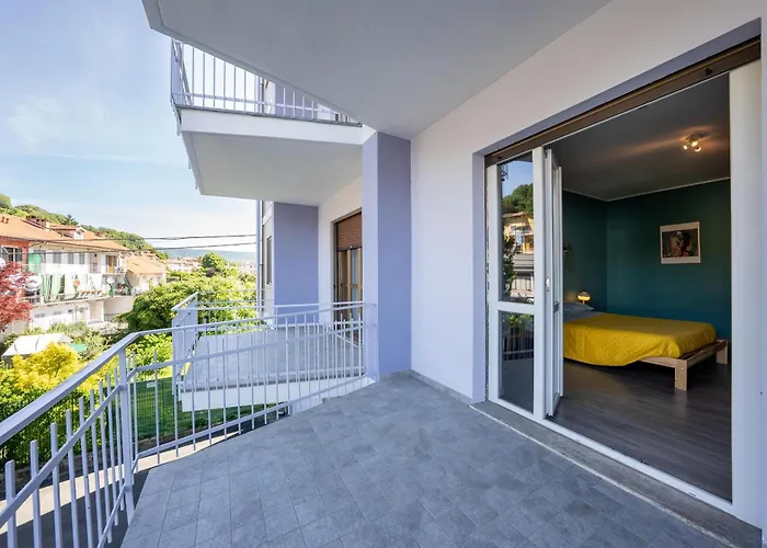 Jervis Apartment *